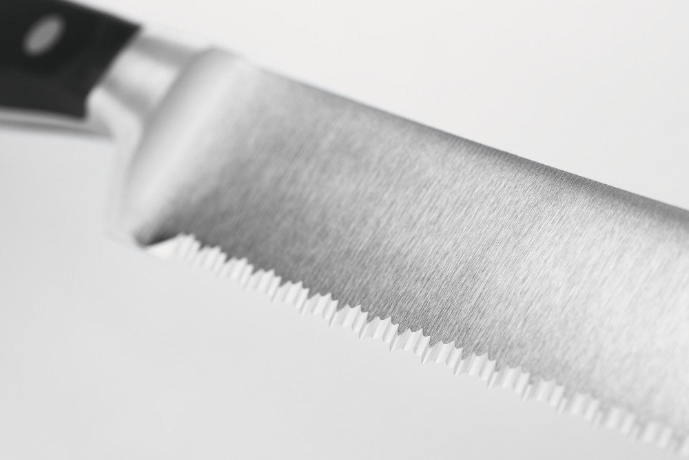 Classic Double Serrated Bread Knife 23 cm