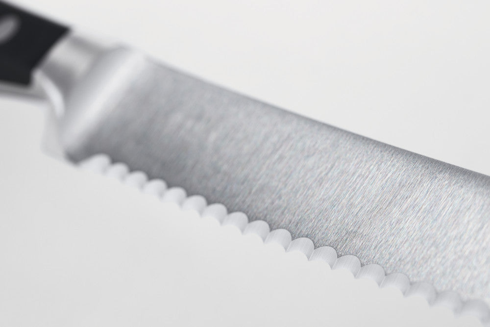 Classic Bread Knife 23 cm